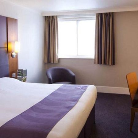 Premier Inn Leeds City Centre Exterior foto